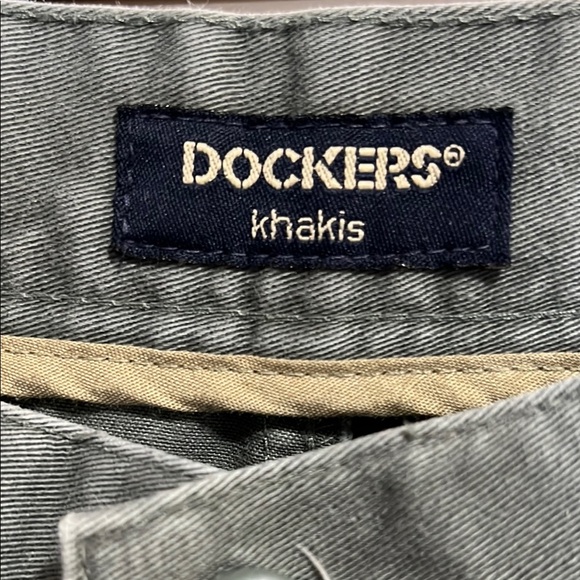 Dockers Gray Khakis Classic Style - Picture 2 of 4